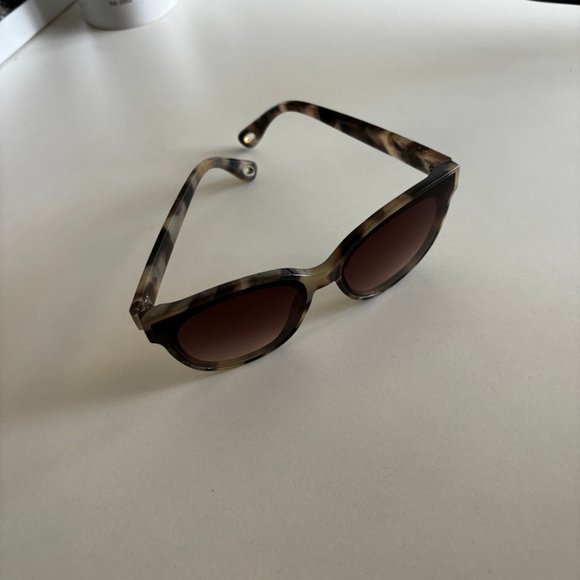 Prive Revaux Beige Tortoise Shell Sunglasses - Picture 2 of 7
